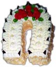 Narozeninové dorty – dort podkova velká krémová n05