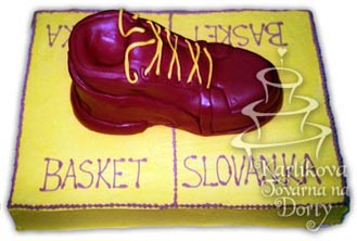 Sportovní dorty – dort basketbalová bota obdélník y04